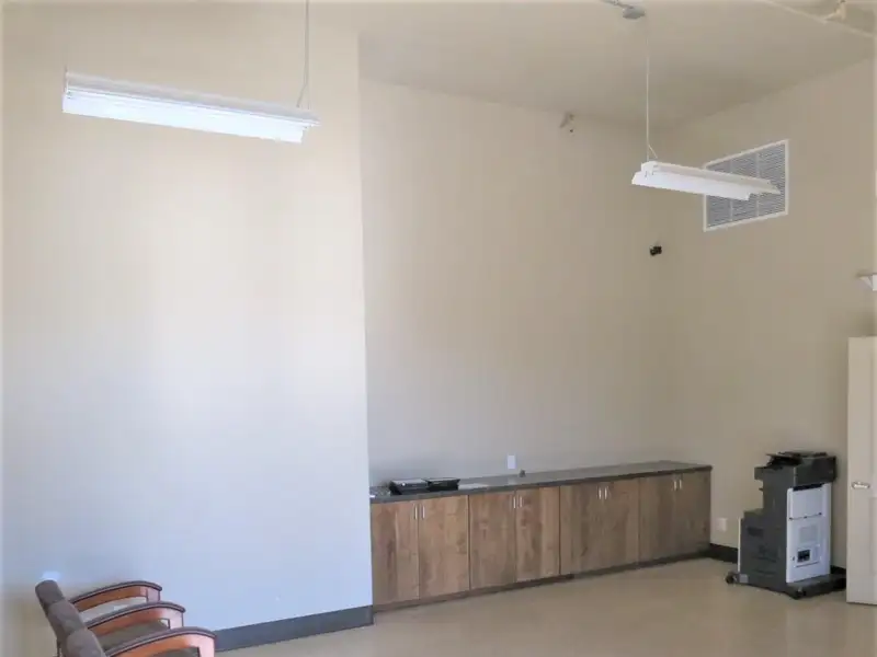 Versatile Commercial Space for Lease in Prime Location with Multiple Entrances and Ada Compliance
