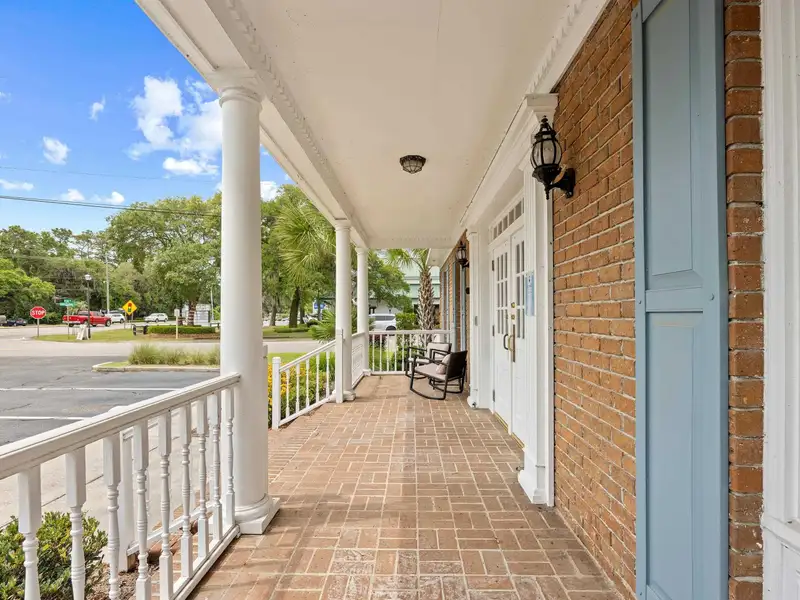 Standalone Commercial Building with Drive-thru in High-traffic Pawleys Island Location