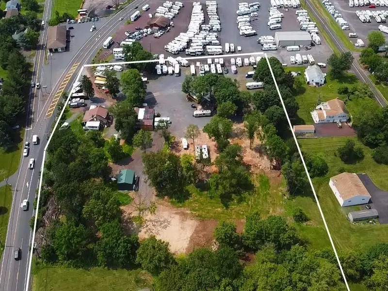 Versatile 4.5-acre Property on Bethlehem Pike with House, Barn, and Office Space