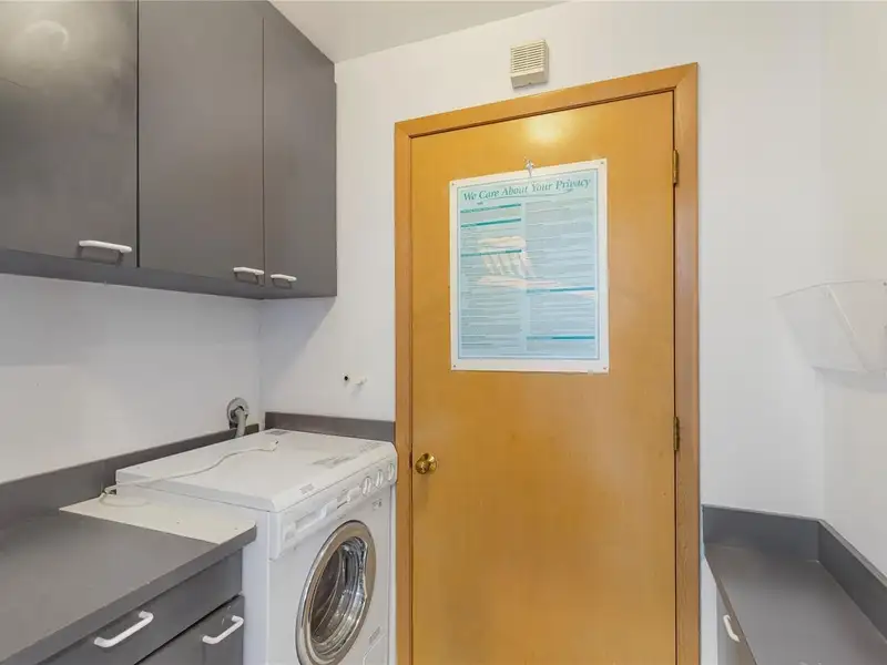 End Unit Tri-plex Commercial Space with Parking in Prime Location