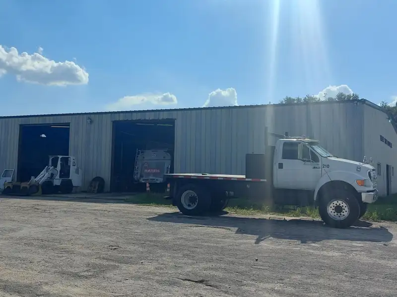 Commercial Property with Warehouse and 10.94 Acres on High-traffic State Rd 46, Mount Dora
