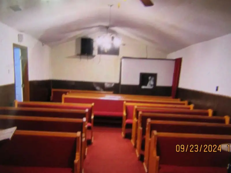 Starter Church with Amenities and Street Frontage on N. Quail Hollow