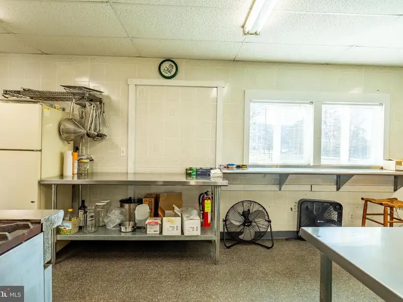 Established Restaurant with Commercial Kitchen and 120+ Seating in Hardy County