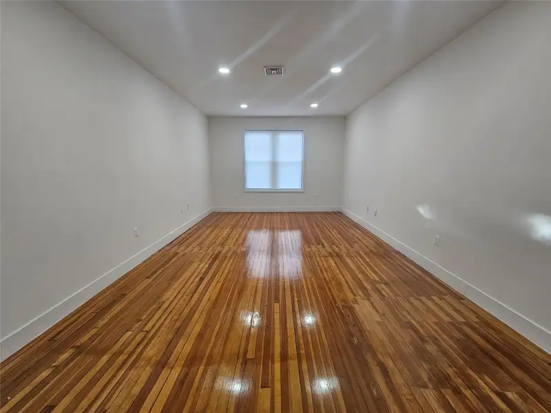 Upscale Private Office Spaces in Restored Monticello Building with Utilities Included