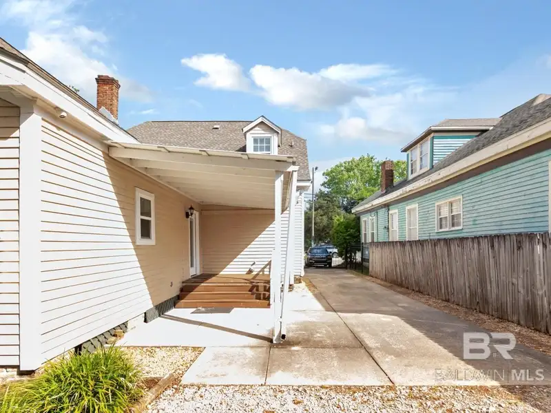 Mixed-use Property in Downtown Mobile, Alabama with High Ceilings and Hardwood Floors