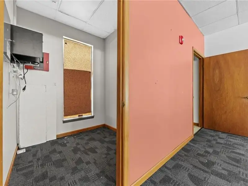 Versatile Commercial Building in Prime Location