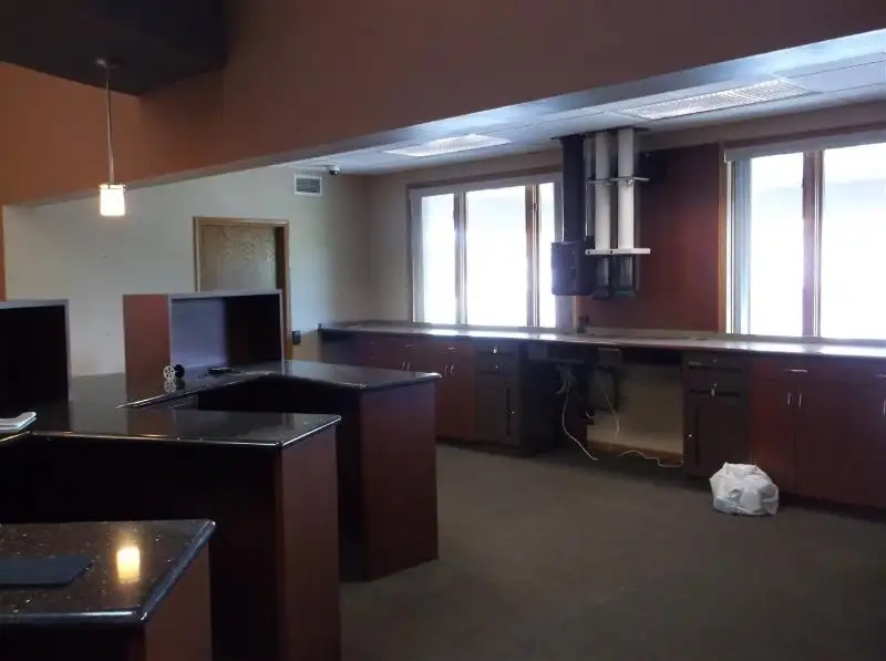Class a Office Condo for Lease in Oshkosh - 9000+ Sf with Multiple Offices and Parking