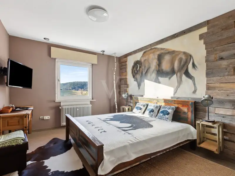 Renovated Guest House with Private Living Areas in Southwest Palatinate