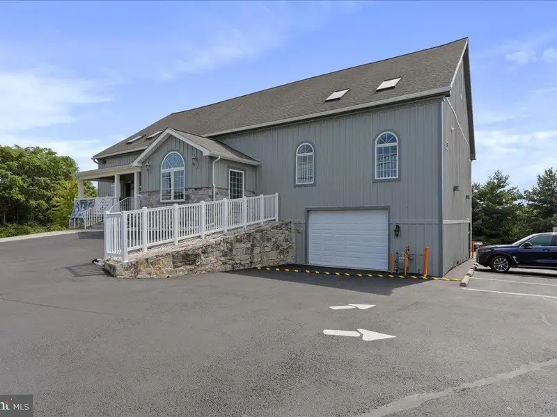 Unique Barn and Farmhouse with Commercial Potential Near Hagerstown, Md