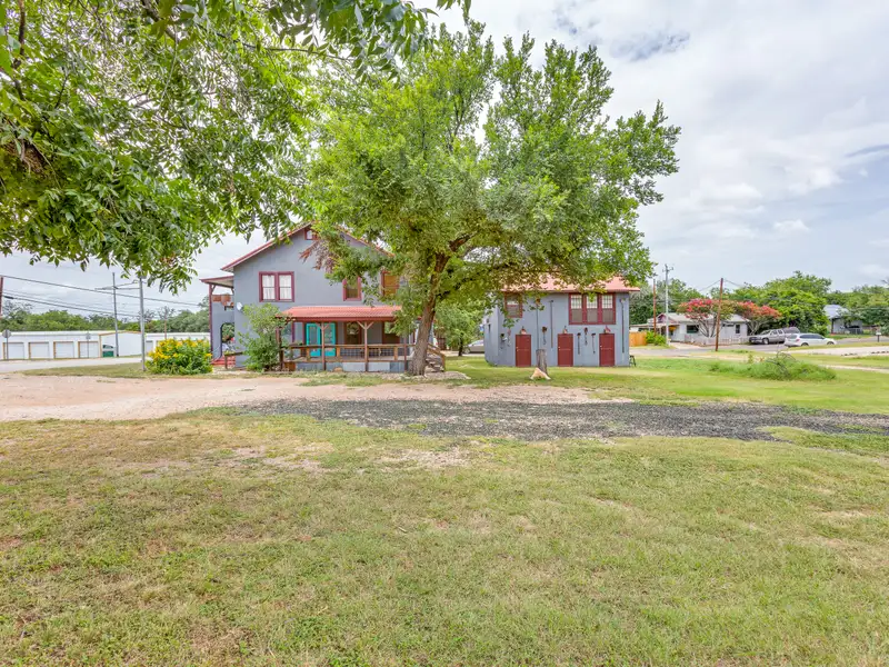 Historic Two-story Commercial Building with Garage Loft Apartment in Prime Location