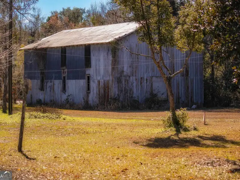 4-acre Commercial Property with Historic Fire Museum on Us Hwy 17, Woodbine