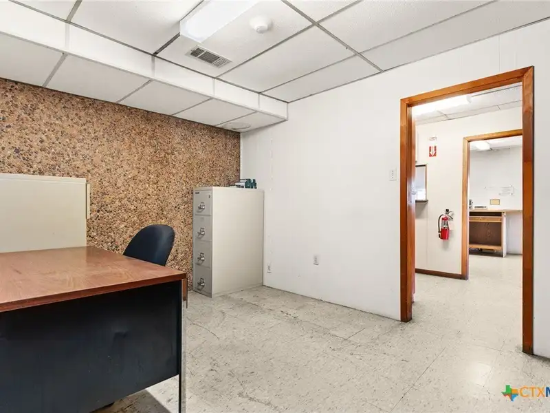 High-visibility Industrial Property with Multiple Access Points in Killeen Area