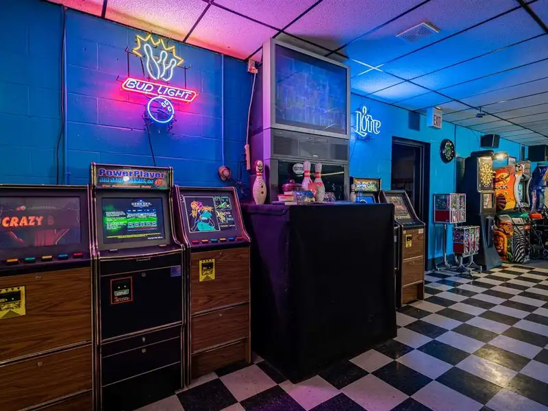 Turn-key Bowling Alley and Real Estate in Winneconne with 16 Lanes and 14,000 Sq Ft