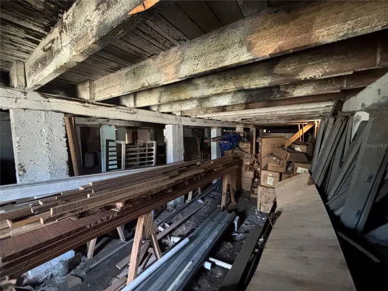 Historic 1917 Warehouse in Prime Location with Versatile Commercial Opportunities