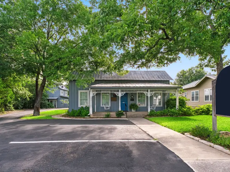 Historic Vintage Office Building with Additional Income Potential in Downtown Boerne