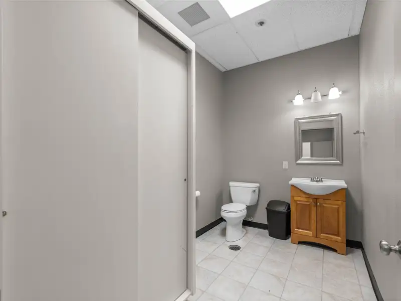 Remodeled Office Suites with Highway Access and Tenant Improvements Available