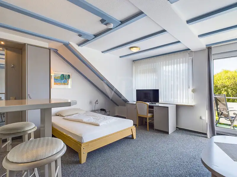 Renovated Multi-use Clinic with Expansion Potential in Horumersiel, North Sea Spa Town