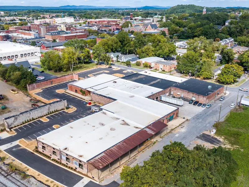 Renovated Cotton Warehouse for Lease in Prime Location with Unique Architectural Features