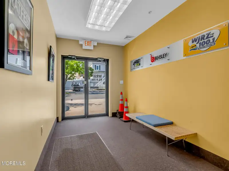 Versatile Commercial Lease in Prime Belmar Location, 5,000 Sq. Ft. Total Available