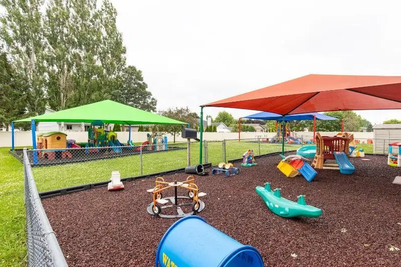 15,000 Sf Versatile Former Day Care on 2.47 Acres with Multiple Classrooms and Amenities