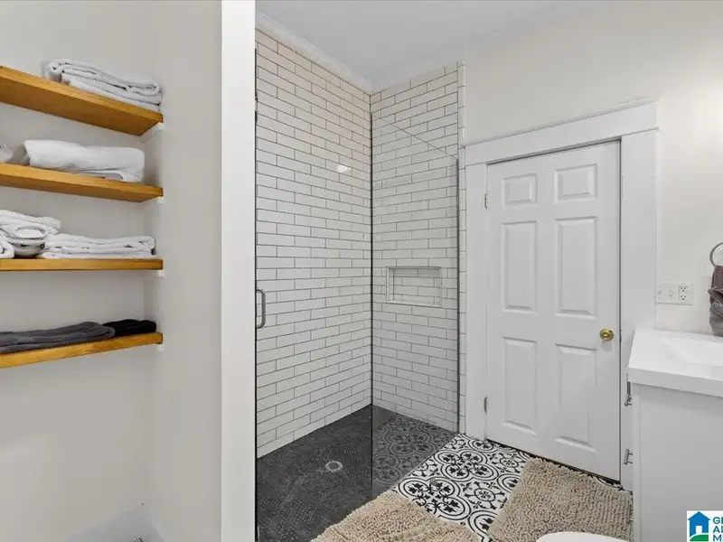 Renovated B-3 Zoned Home in High Traffic Area, Ideal for Air B&b or Event Rentals