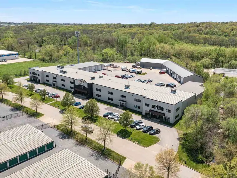 Turn-key 4,655 Sf Office Space with 3,507 Sf Warehouse in Prime Location