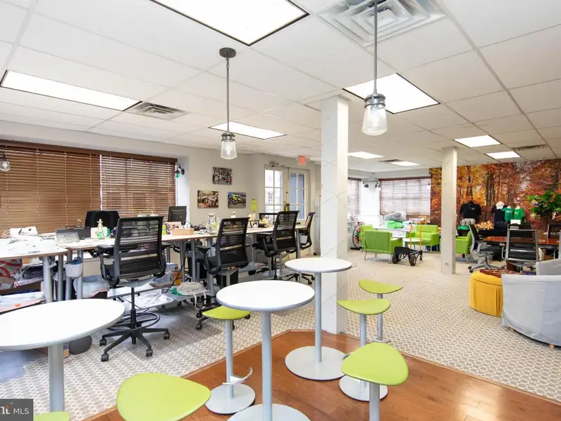 Mixed-use Commercial Property with Office, Garage, and Apartment in Flourtown
