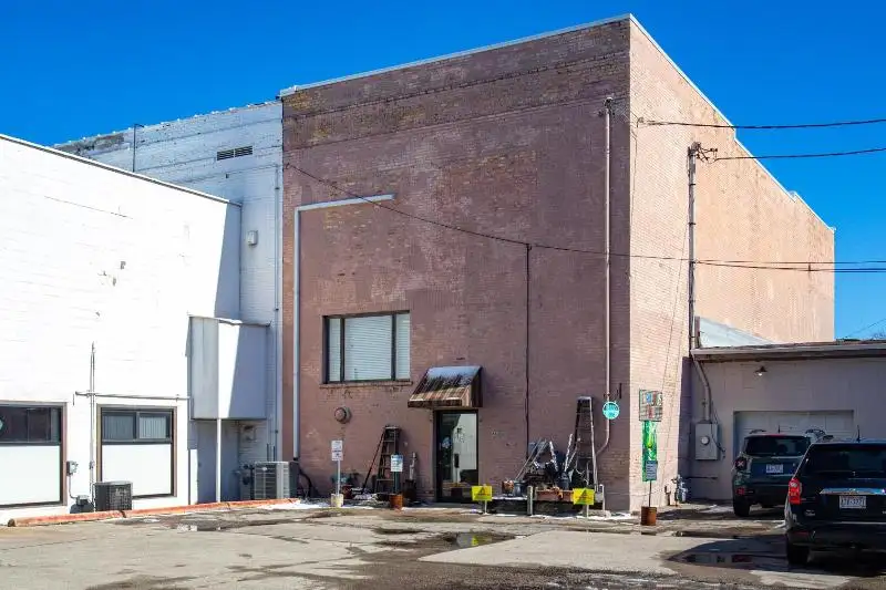 Prime Retail Space on Oregon Street, Oshkosh – 5000+ Sq Ft, Recent Updates