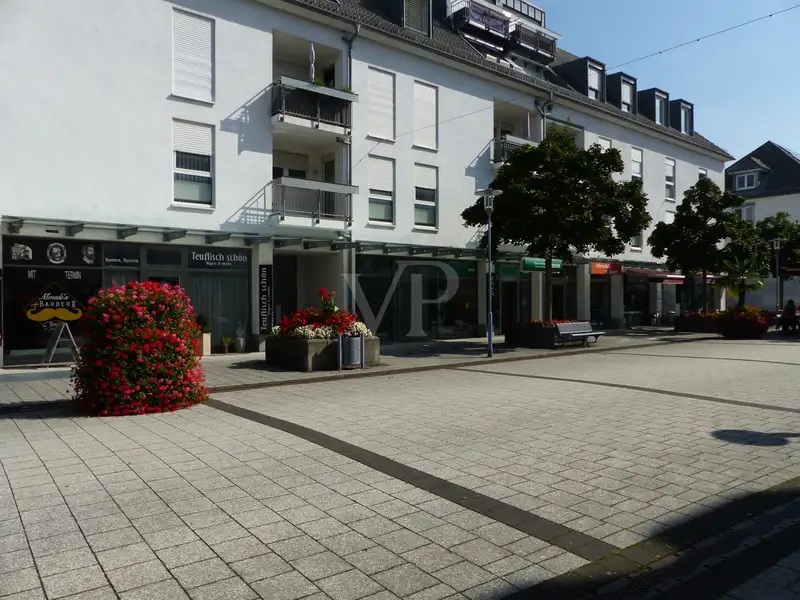 Versatile Storefront in Sinzheim's Marktstraße Near Town Hall and Weekly Market