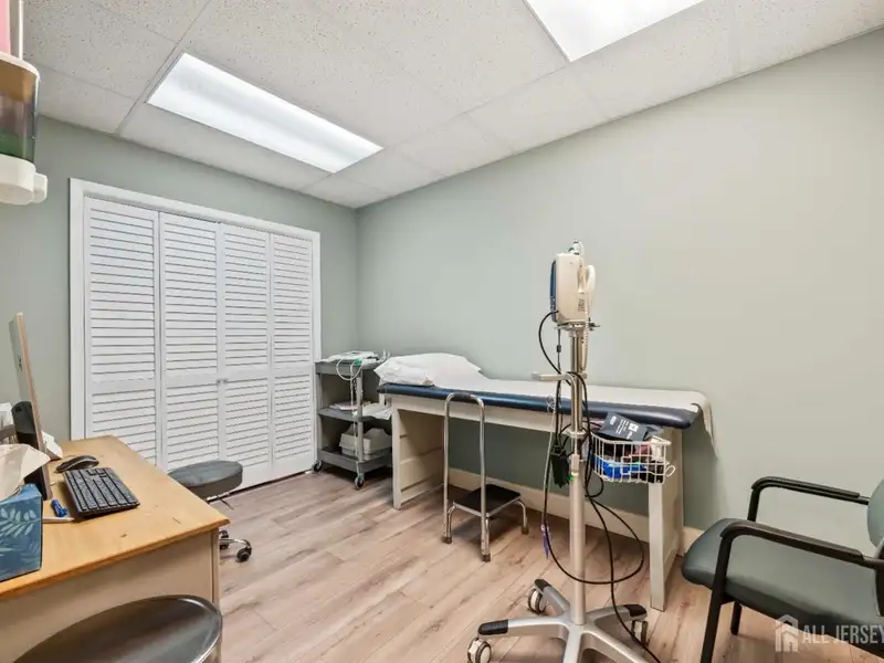 First-floor Medical/professional Office Condo for Sale/lease on Route 130