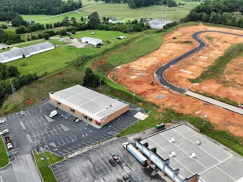 Commercial Strip Center on 3 Acres in Lafayette, Ga Near Walmart Supercenter