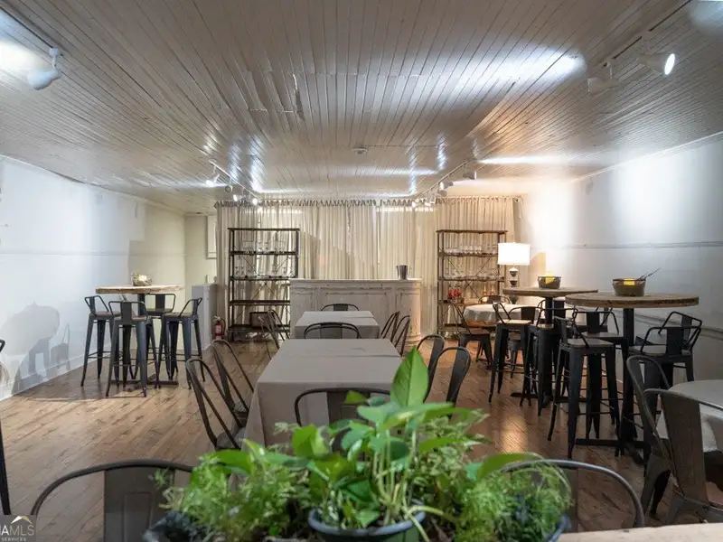 Prime Downtown Cartersville Commercial Property with Retail Space and Rooftop Potential