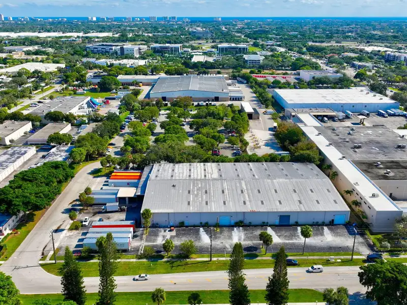 Deerfield Beach Office and Warehouse Space for Lease, 1286 Sq. Ft. Office, 47,604 Sq. Ft. Warehouse