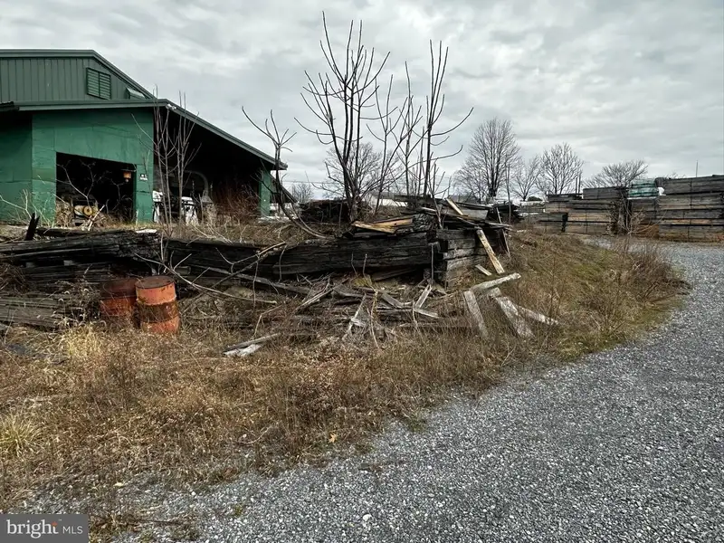 Historic Commercial Building on 2.4 Acres Near C&o Canal, Ideal for Restaurant or Brewery