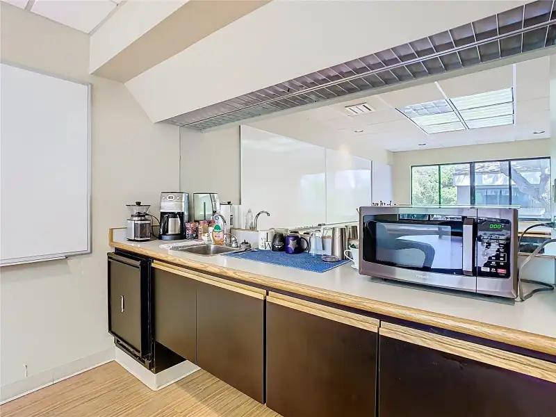 Prime 1,472 Sq. Ft. Office Condo on Busy Tampa Road with Conference Room