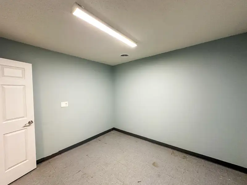 Versatile Commercial Property on Highway 25 N, Corbin with Showroom and Office Spaces