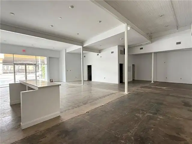 Renovated 1,850 Sqft Retail Space for Lease on Oretha Castle Haley with Parking