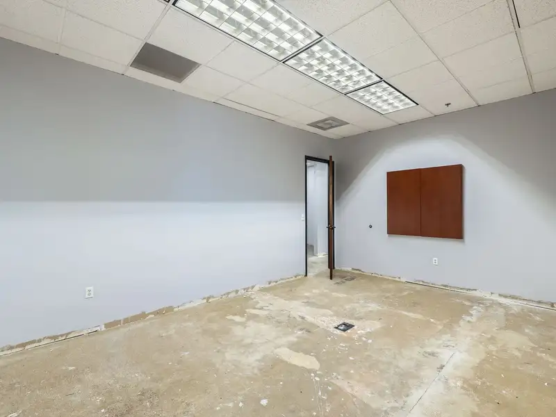 Versatile Office/warehouse Space in Central Denver with Climate Control and Ample Parking