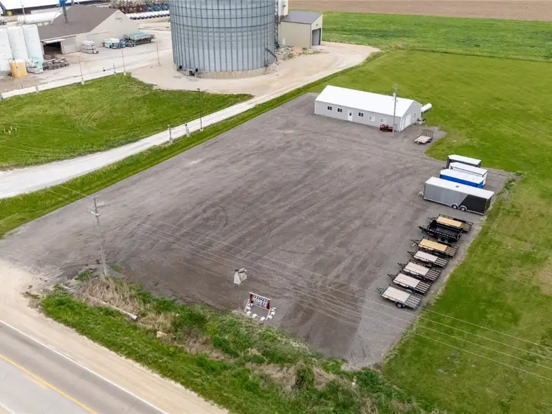 Commercial Building on Highway 20 Near Jesup, Ia with 4 Acres of Potential