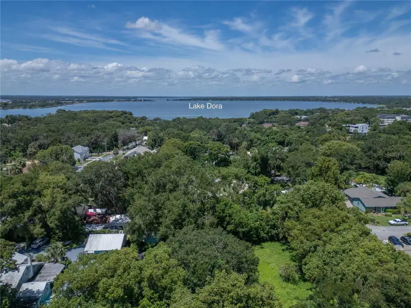 Distinctive Commercial Property in Historic Uptown Mount Dora with Flexible Layout