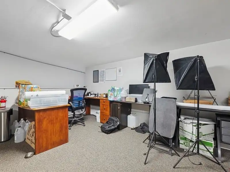 Industrial Office/warehouse Space in Bodo Park with On-site Parking and City Utilities