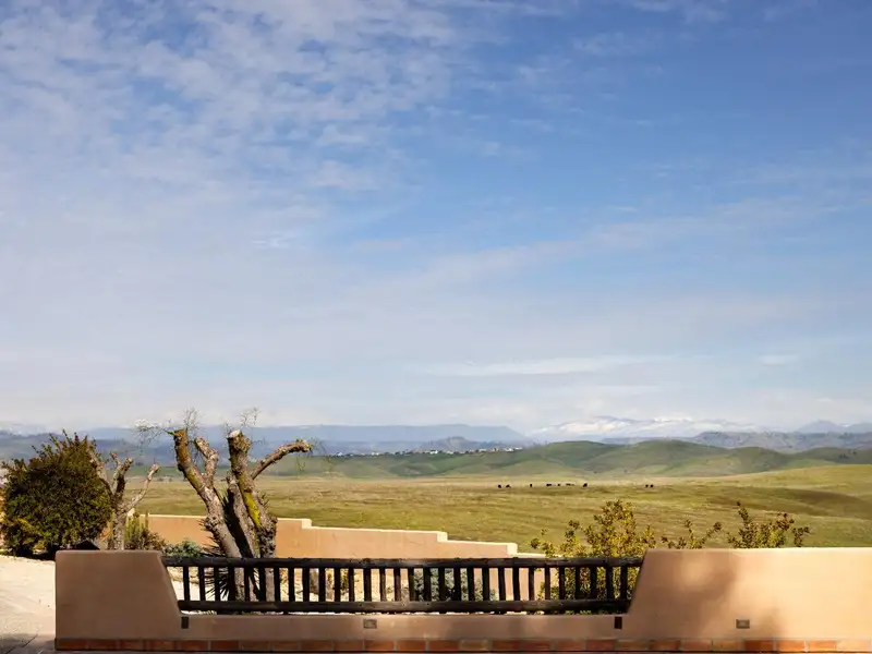 Luxury Estate with Stunning Views, Pool, Wine Cellar, and Extensive Amenities in Friant