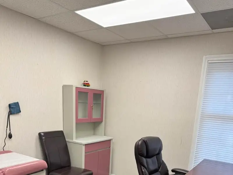 Medical Office Suite for Sale in East Brunswick's Williamsburg Commons, 820 Sf