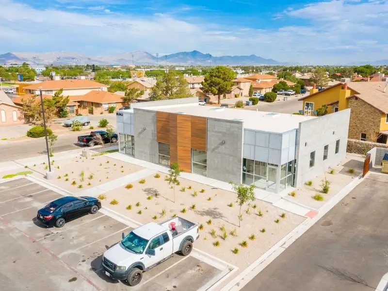 2,000 Sq Ft Office/dental/medical Space for Rent Near Montwood and Lee Trevino