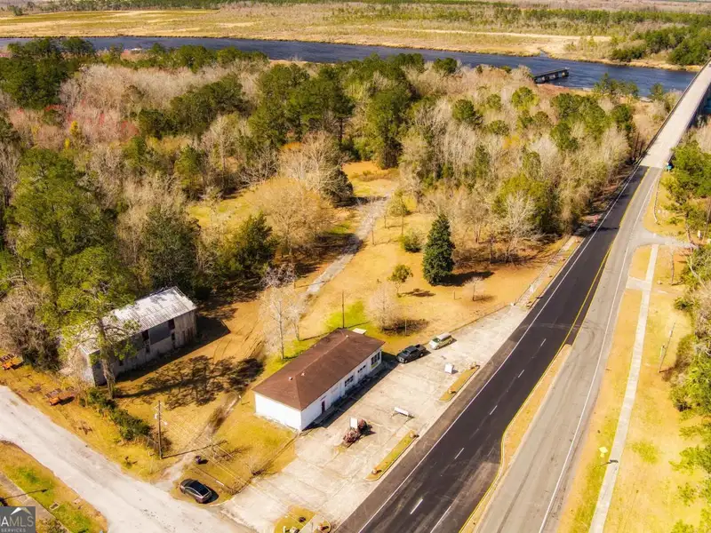 4-acre Commercial Property with Historic Fire Museum on Us Hwy 17, Woodbine
