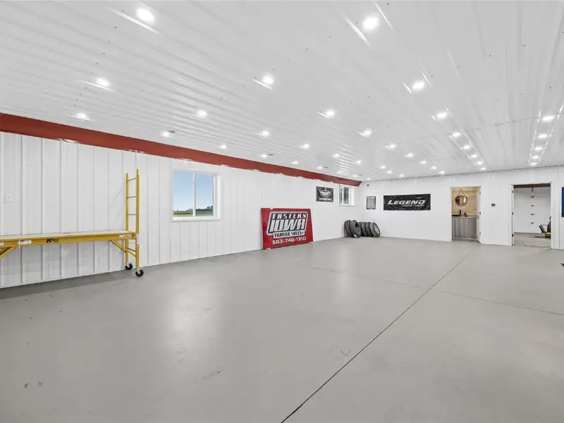 Commercial Building on Highway 20 Near Jesup, Ia with 4 Acres of Potential