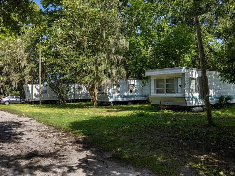 15-unit Manufactured Home Park Near Santa Fe River, High Springs, Fl