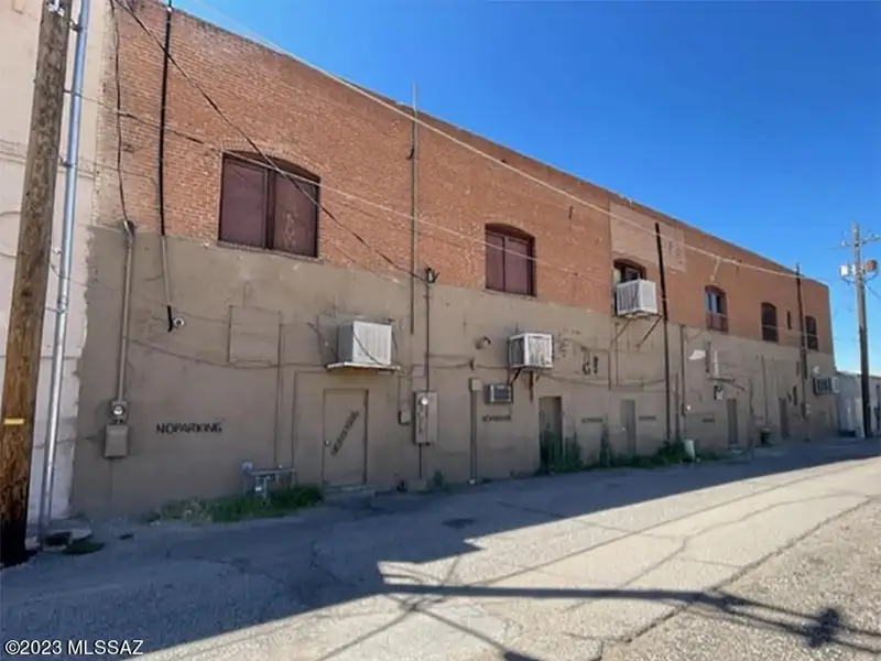 Commercial Building with Retail Units for Sale in Nogales, Az Business District