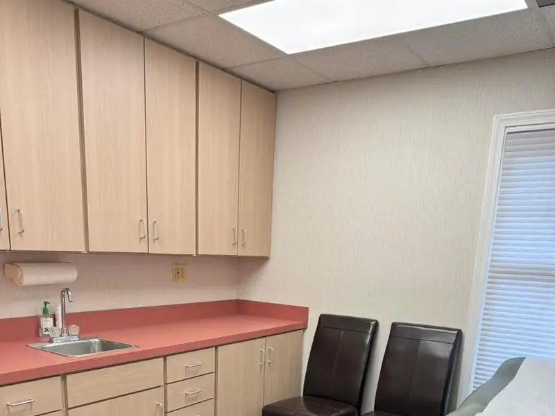 Medical Office Suite for Sale in East Brunswick's Williamsburg Commons, 820 Sf