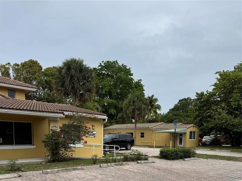 Contiguous Medical Office Portfolio for Sale in Croissant Park, Fort Lauderdale